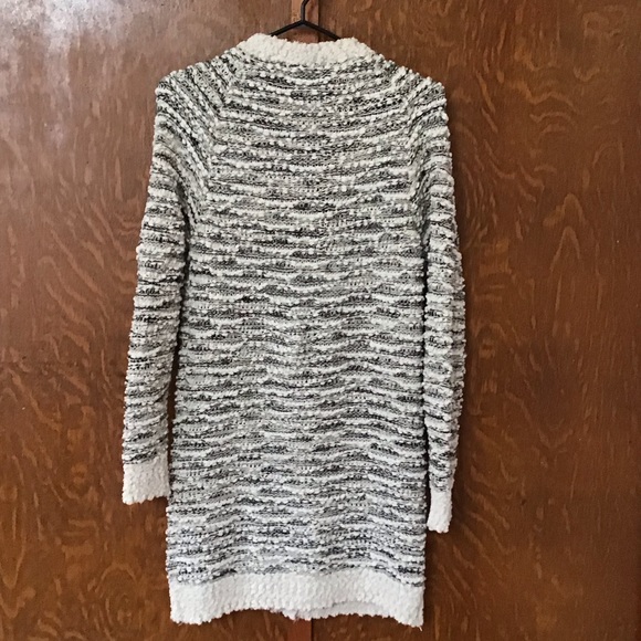 Long Sweater - Picture 2 of 3